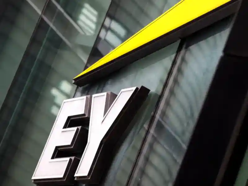 EY
