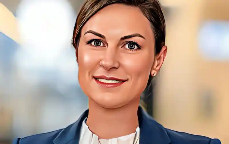 Elisabeth Pataki SES